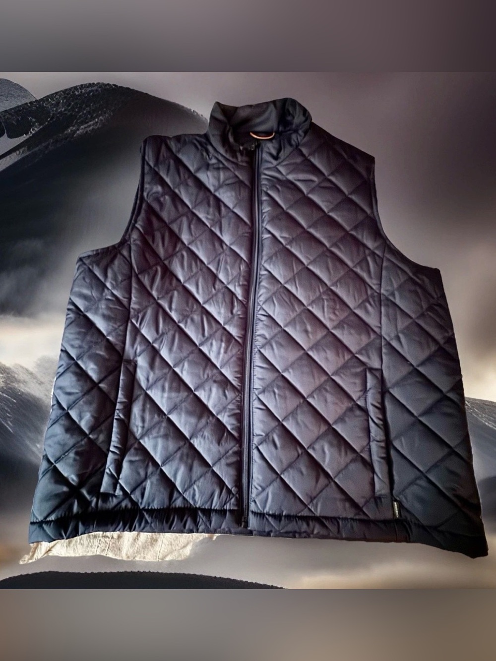 Hawke & Co Men’s Heritage Diamond Navy Blue Quilted Vest (NWOT)
